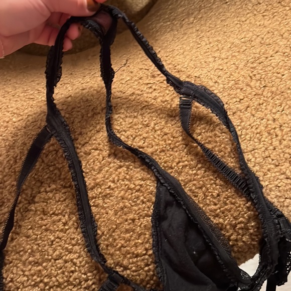 Black thong w garter and knee socks - Picture 5 of 7